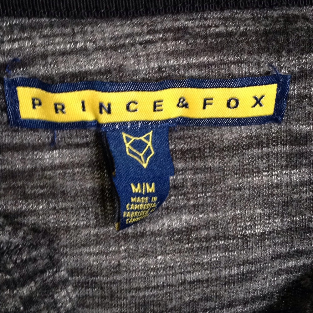 Grey top - Picture 3 of 3